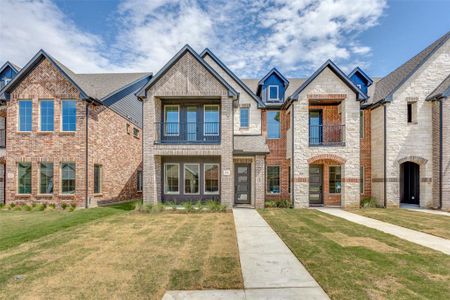 New construction Townhouse house 820 Eaglescliffe Landing, Wylie, TX 75098 - photo 0 0