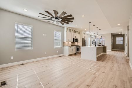 New construction Single-Family house 15185 West 68th Place, Arvada, CO 80007 - photo 22 22