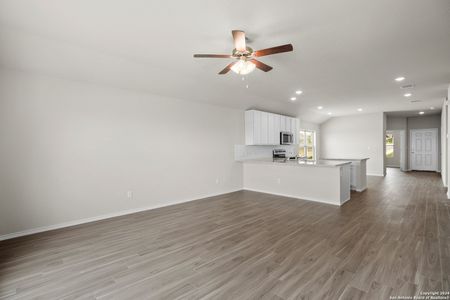 New construction Single-Family house 7662 Granger Cove, San Antonio, TX 78252 The Berkley- photo 4 4