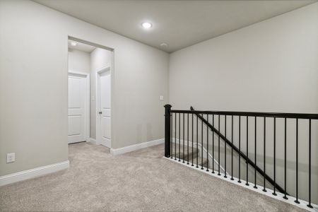 New construction Townhouse house 501 Hutchinson Lane, Lewisville, TX 75077 - photo 6 6