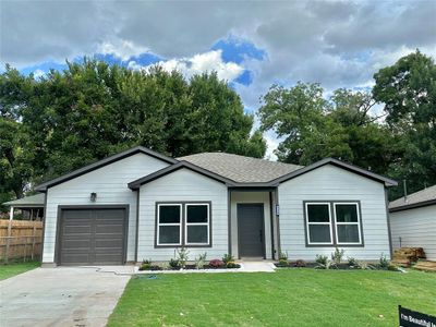 New construction Single-Family house 422 S Commerce Street, Gainesville, TX 76240 - photo 0