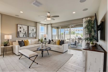 New construction Single-Family house 19314 W. Badgett Lane, Litchfield Park, AZ 85340 Castillo Series - Clover- photo 11 11