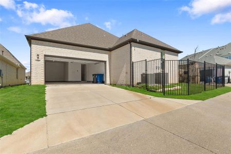 New construction Single-Family house 1101 Granada Drive, Allen, TX 75013 - photo 35 35