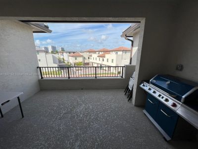 New construction Townhouse house 8356 Nw 43 Street, Doral, FL 33166 - photo 38 38