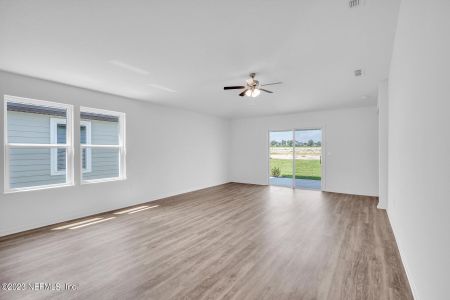 New construction Single-Family house 3181 Lowgap Pl, Green Cove Springs, FL 32043 - photo 6 6