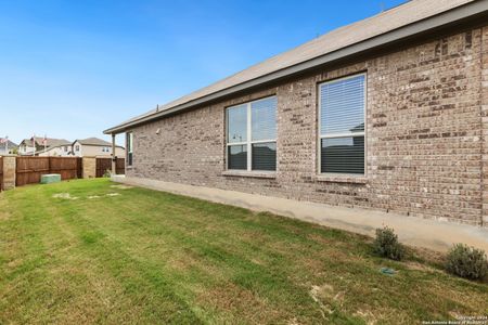 New construction Single-Family house 124 Stag Way, Cibolo, TX 78108 - photo 54 54