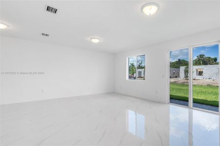 New construction Townhouse house 22537 Sw 125 Ave, Unit B, Miami, FL 33170 - photo 8 8