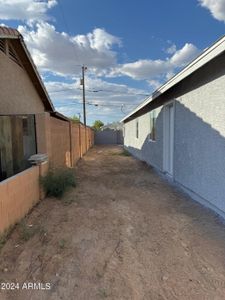New construction Single-Family house 512 W Manor Drive, Casa Grande, AZ 85122 - photo 3 3