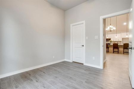 New construction Single-Family house 3908 Chenault Street, Fort Worth, TX 76111 - photo 31 31