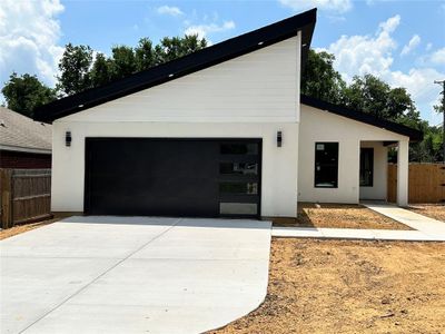 New construction Single-Family house 1402 Maywood Avenue, Dallas, TX 75216 - photo 0 0