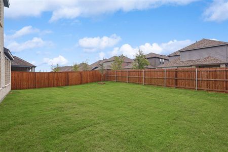 New construction Single-Family house 1755 Gateway Lane, Van Alstyne, TX 75495 Premier Series - Rosewood- photo 4 4