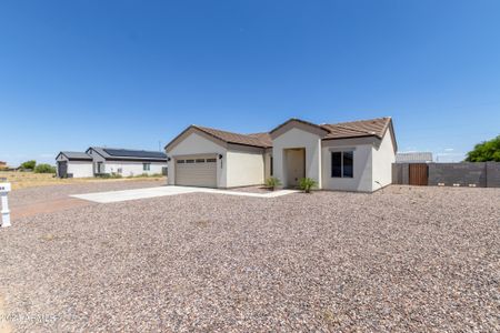New construction Single-Family house 3625 N Hohokam Drive, Eloy, AZ 85131 - photo 4 4