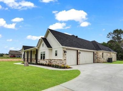 New construction Single-Family house 1321 Eagle Drive, Weatherford, TX 76085 - photo 0 0