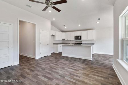 New construction Single-Family house 3141 Laurel Springs Drive, Green Cove Springs, FL 32043 1512- photo 2 2