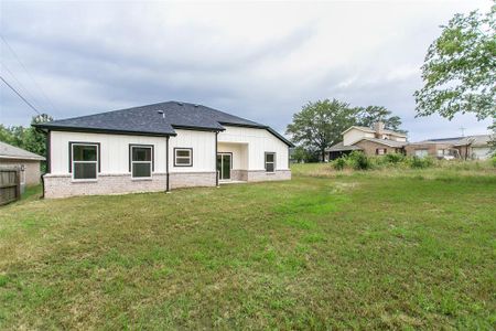 New construction Single-Family house 316 Bounding Main Street, Gun Barrel City, TX 75156 - photo 29 29