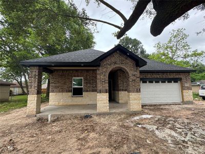 New construction Single-Family house 8105 Tavenor Lane, Houston, TX 77075 - photo 7 7