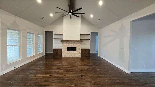 New construction Single-Family house 1036 Bluebonnet Ridge, Weatherford, TX 76087 - photo 14 14