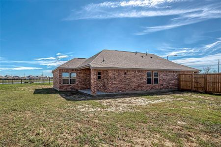 New construction Single-Family house 13104 Villa Sola Drive, Texas City, TX 77568 - photo 28 28