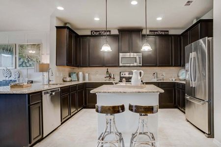 New construction Single-Family house 5003 Canyon Grove Drive, Katy, TX 77493 - photo 17 17
