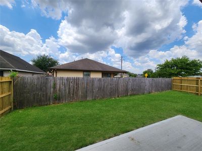 New construction Single-Family house 8102 Scott Street, Houston, TX 77051 - photo 33 33