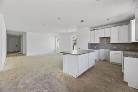 New construction Single-Family house 4059 Colony River Rock, Pinehurst, TX 77362 Emory II G- photo 16
