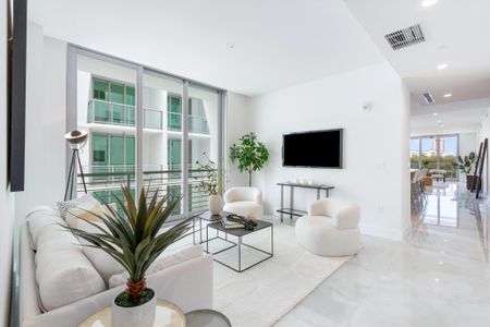 New construction Condo/Apt house 485 E Royal Palm Road, Unit 403, Boca Raton, FL 33432 - photo 0