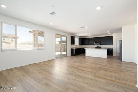 New construction Single-Family house 36658 W San Alvarez Avenue, Maricopa, AZ 85138 - photo