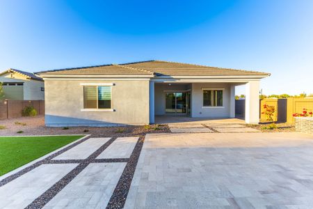 New construction Single-Family house 7391 West Lisbon Lane, Peoria, AZ 85381 - photo 10 10