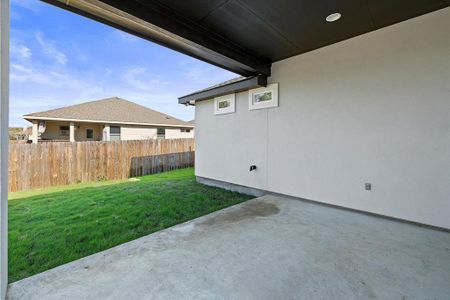 New construction Single-Family house 1305 Laurel Cv, Marble Falls, TX 78654 - photo 25 25