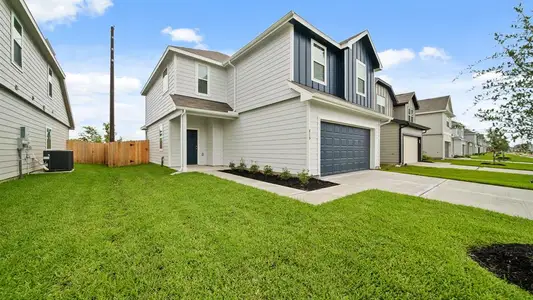 New construction Single-Family house 815 Luke Darrell Drive, Rosharon, TX 77583 - photo 0