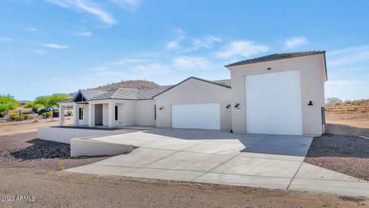 New construction Single-Family house 11 W Night Glow Drive, Phoenix, AZ 85085 - photo 1 1