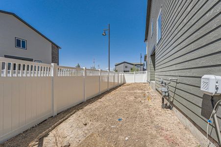 New construction Townhouse house 1250 S Algonquian Street, Aurora, CO 80018 - photo 10 10