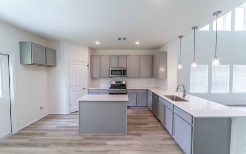 New construction Single-Family house 3615 Crosspointe Pass, Angleton, TX 77515 Trinity- photo 58 58