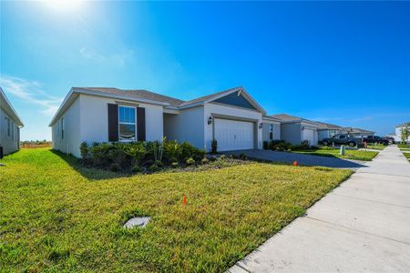 New construction Single-Family house 1973 Spring Shower Circle, Kissimmee, FL 34744 - photo 1 1