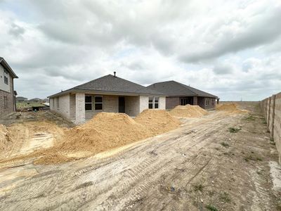 New construction Single-Family house 27 Wichita Trail, Dayton, TX 77535 The Riviera C with 3-Car Garage- photo 16 16