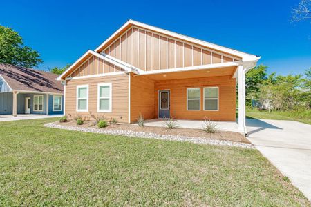 New construction Single-Family house 112 Sierra Madre Street, Payne Springs, TX 75156 - photo 1 1