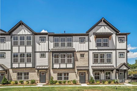 New construction Townhouse house 707 Carr Place, Davidson, NC 28036 Breckenridge II- photo 4 4