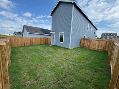 New construction Single-Family house 1468 Soapstone Pass, San Marcos, TX 78666 - photo 8 8