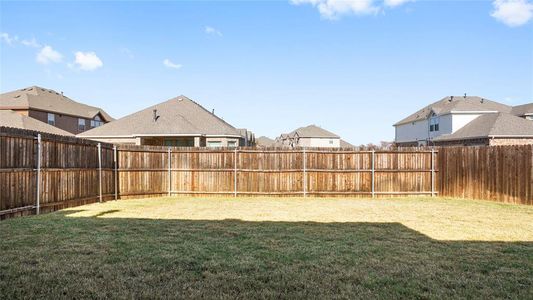 New construction Single-Family house 463 Wintergreen Drive, Waxahachie, TX 75165 - photo 36 36