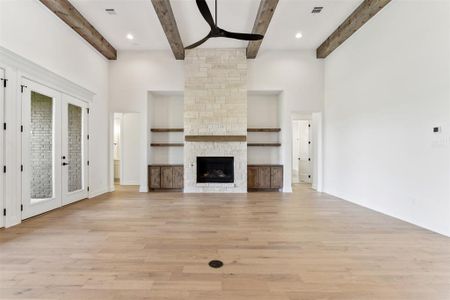 New construction Single-Family house 1208 Explorer Lane, Granbury, TX 76049 - photo 13 13