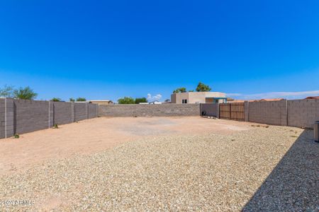 New construction Single-Family house 10070 W Wenden Drive, Arizona City, AZ 85123 - photo 22 22