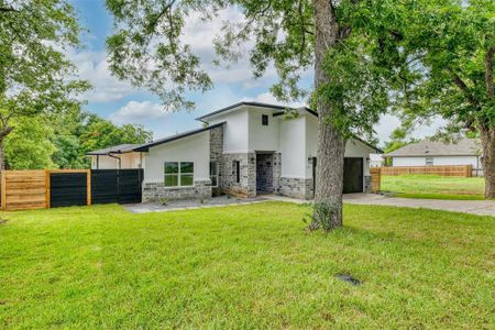 New construction Single-Family house 108 Bill St, Elgin, TX 78621 - photo 1 1