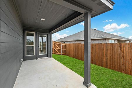 New construction Single-Family house 1402 Dry Creek Drive, Cleburne, TX 76033 Sherwood- photo 29 29