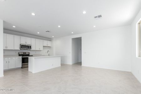 New construction Single-Family house 2080 E Escondido Place, Casa Grande, AZ 85122 Larimar- photo 6 6