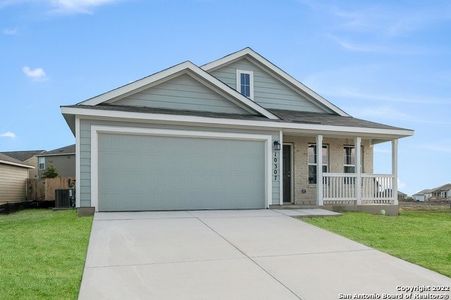 New construction Single-Family house 228 Pacific Waters, Seguin, TX 78155 - photo 10 10
