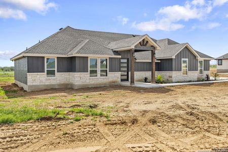 New construction Single-Family house 108 Hidden Cove, Floresville, TX 78114 - photo 23 23