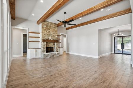 New construction Single-Family house 1044 Estancia Drive, Weatherford, TX 76088 - photo 8 8