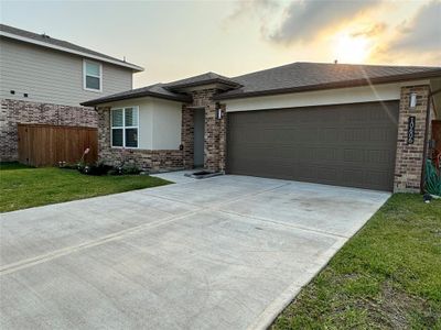 New construction Single-Family house 10606 Great Basin Drive, Rosharon, TX 77583 - photo 1 1