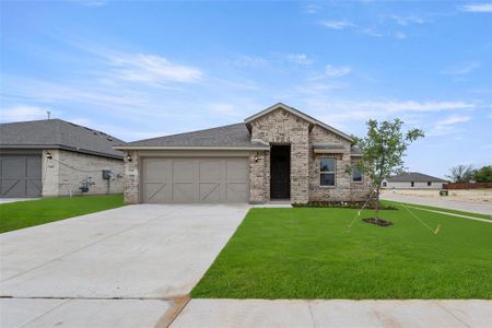 New construction Single-Family house 1915 Chippewa Drive, Cleburne, TX 76036 Lincoln- photo 3 3
