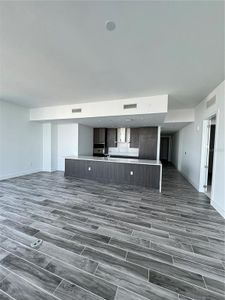 New construction Condo/Apt house 4900 Bridge Street, Tampa, FL 33611 - photo 32 32